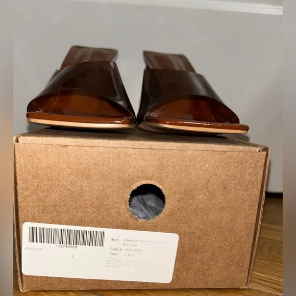 ASOS - Picture 2 of 4